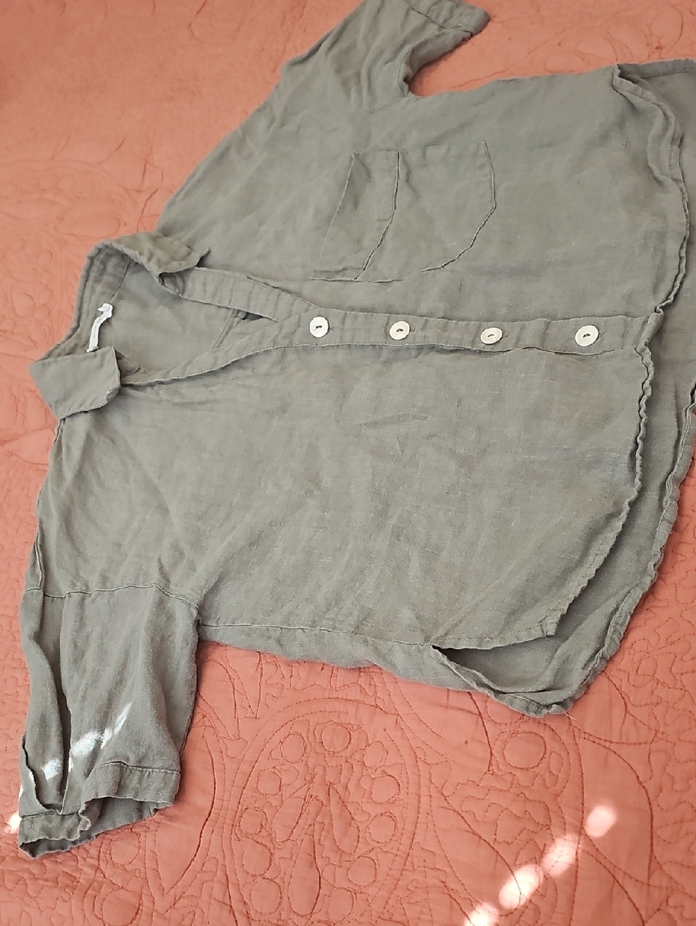 Mod Ref Gray Button-Front Linen Blouse